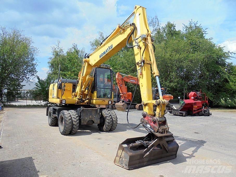 Komatsu PW 140-7 轮式挖掘机