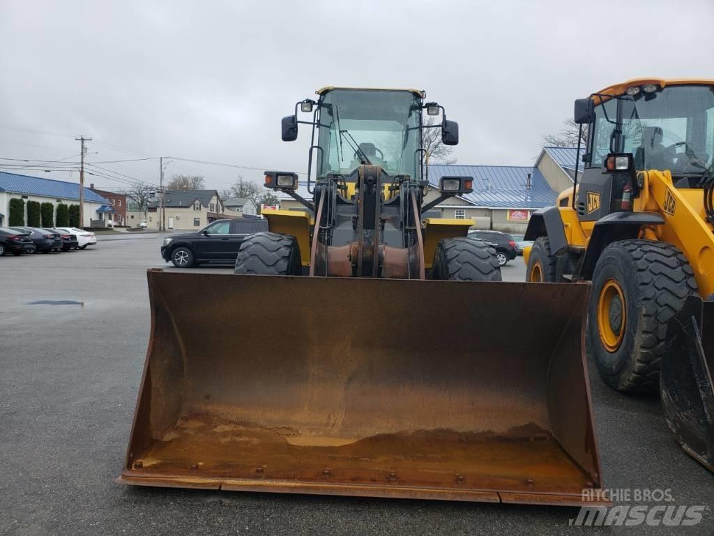 Komatsu WA 200 轮式装载机