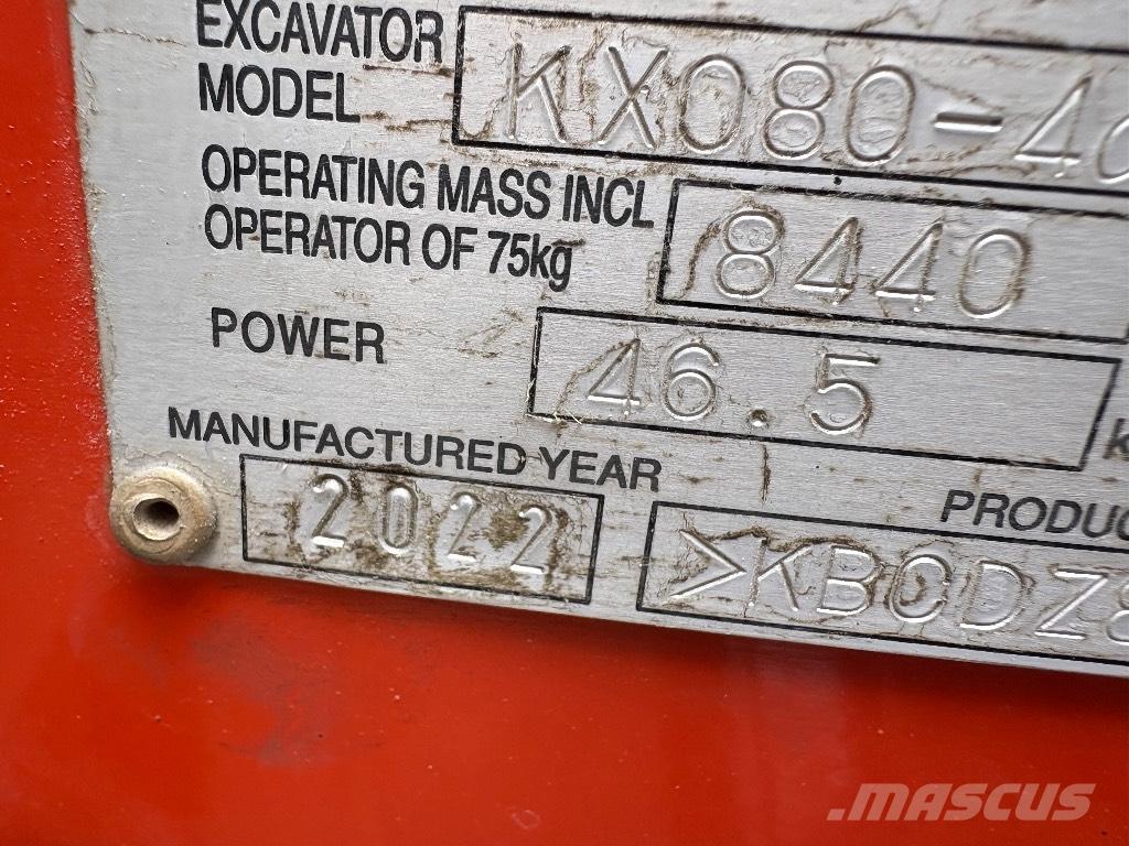 Kubota KX 080 中型挖掘机
