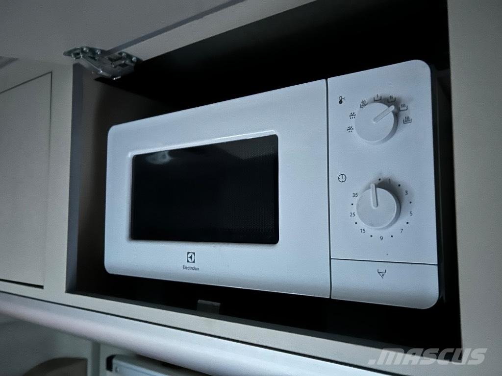 Mercedes-Benz 2853 平板车