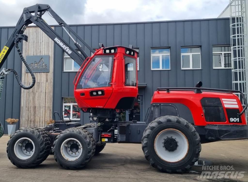 Komatsu 901 收割机
