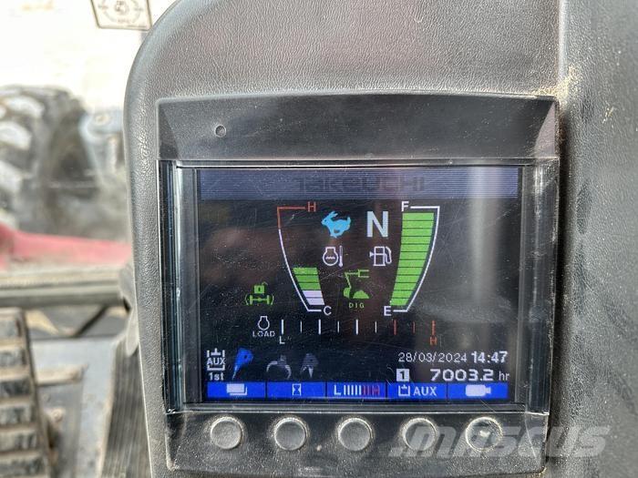 Takeuchi TB295W 轮式挖掘机