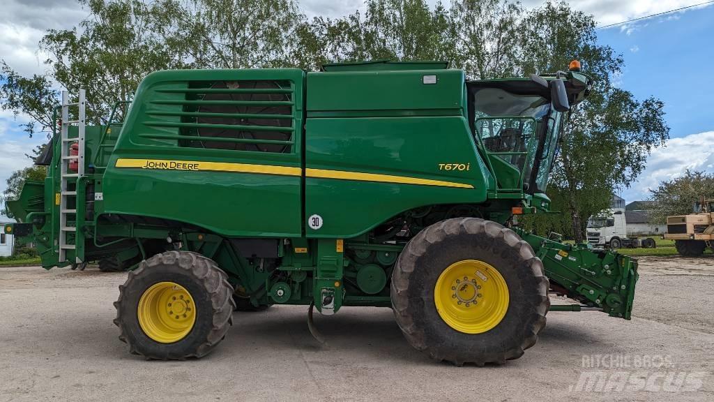 John Deere T 670 i 联合收割机
