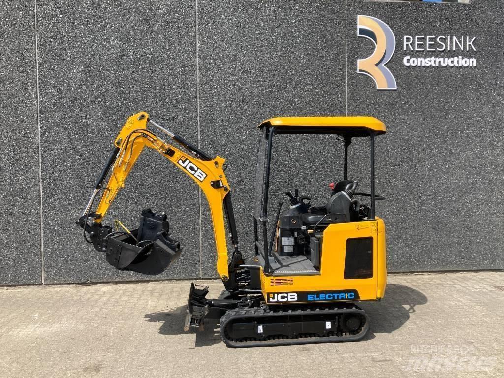 JCB 19 C-IE 小型挖掘机