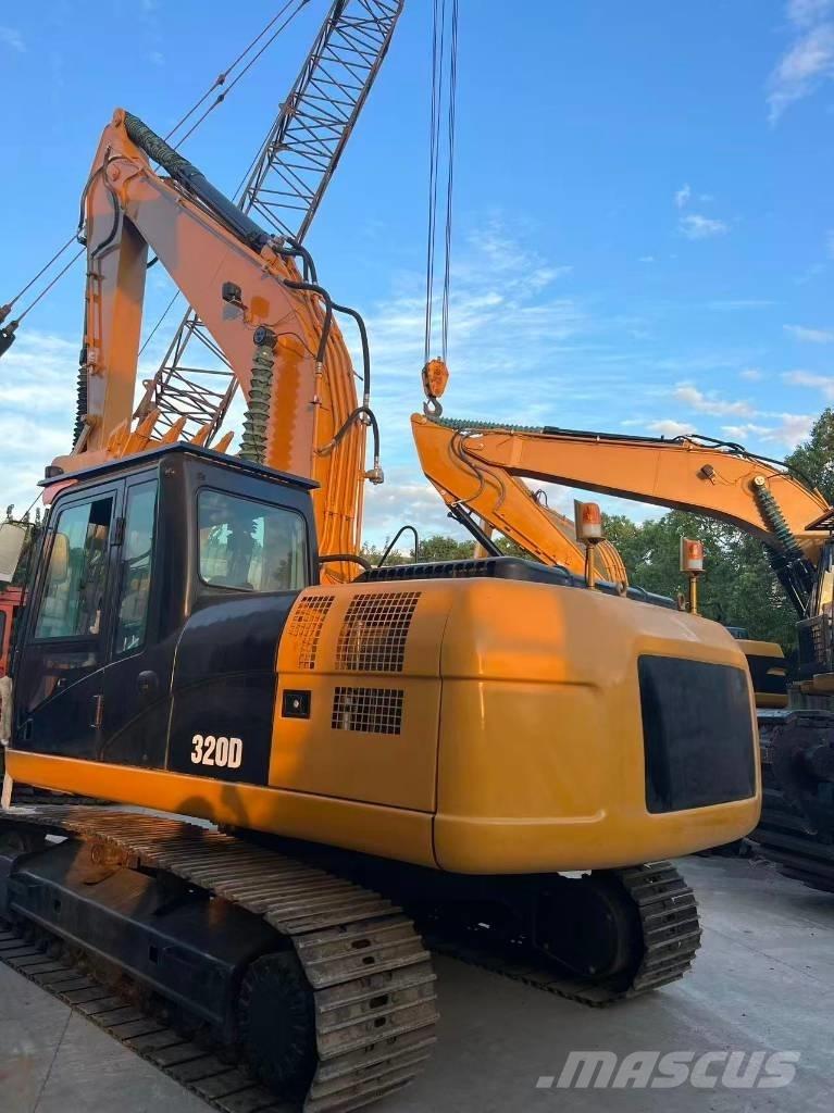 CAT 320 D 履带挖掘机
