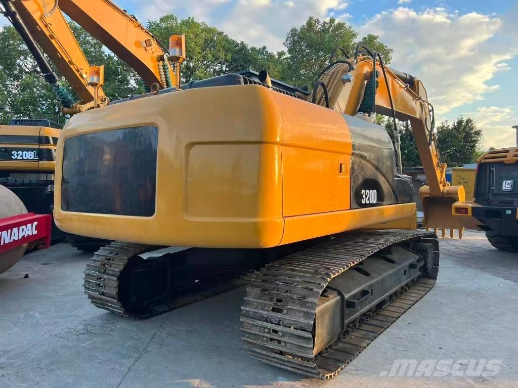 CAT 320 D 履带挖掘机