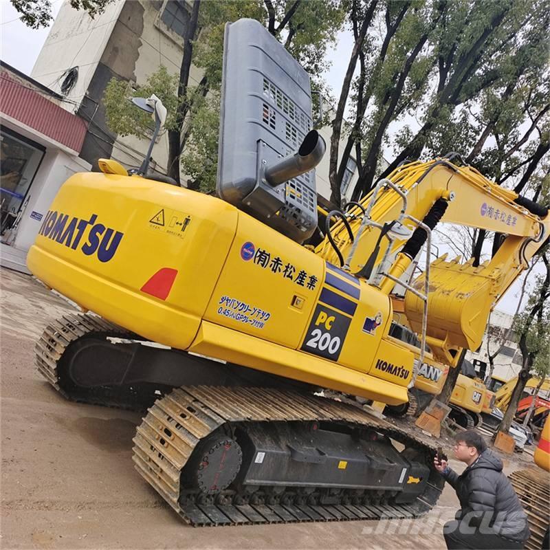 Komatsu PC 200-8 履带挖掘机