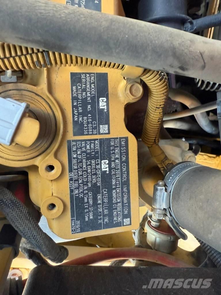 CAT 906M  1831h 轮式装载机