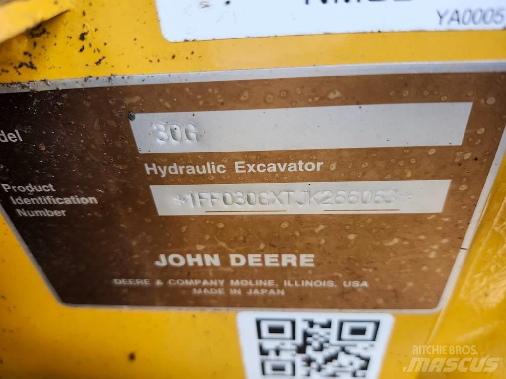 DEERE 30G 小型挖掘机