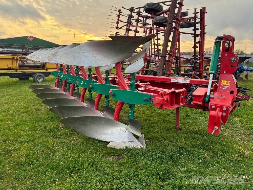 Kverneland 3400 双向犁