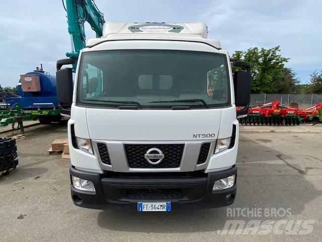 Nissan NT500 皮卡车