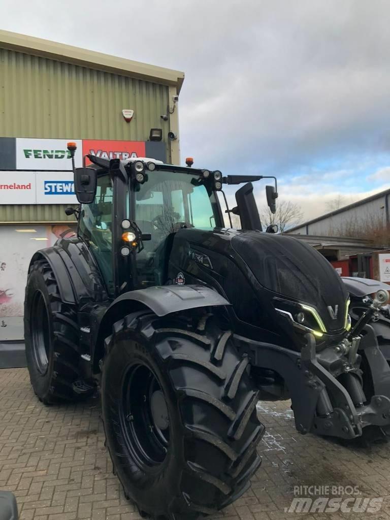 Valtra T235V 拖拉机/农用车