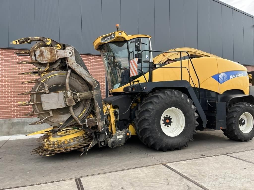 New Holland FR9080 自走式青贮饲料收割机