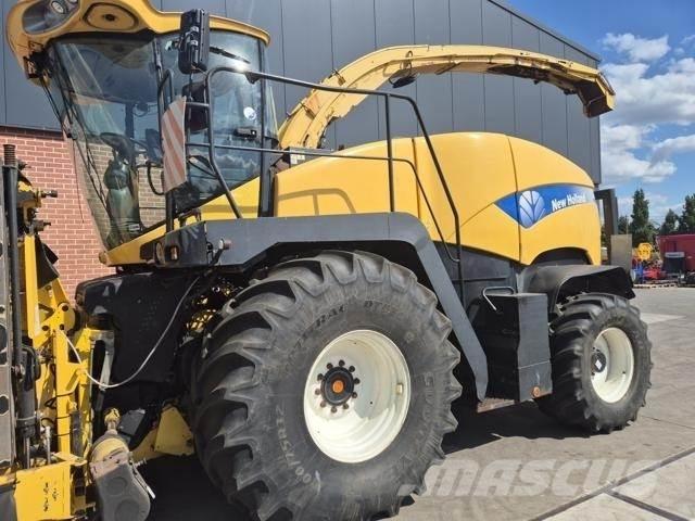 New Holland FR9080 自走式青贮饲料收割机