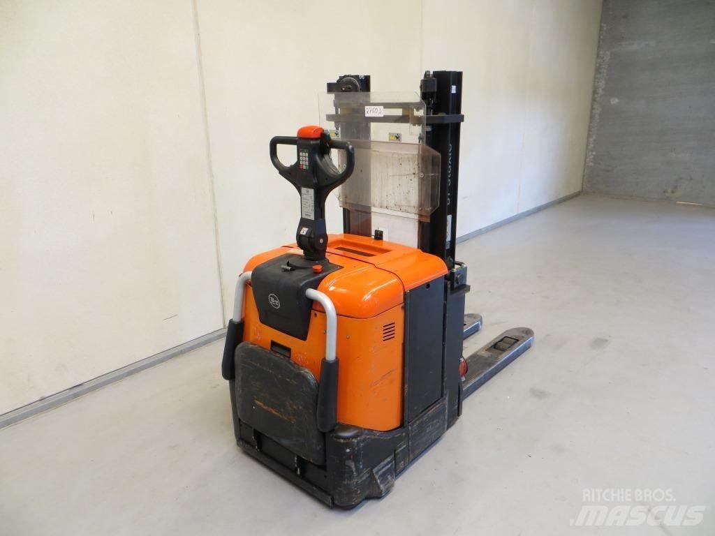 BT SPE125 行走式堆垛机