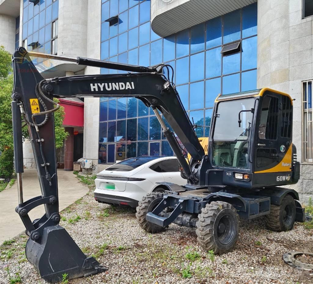 Hyundai Robex 60 VS 小型挖掘机