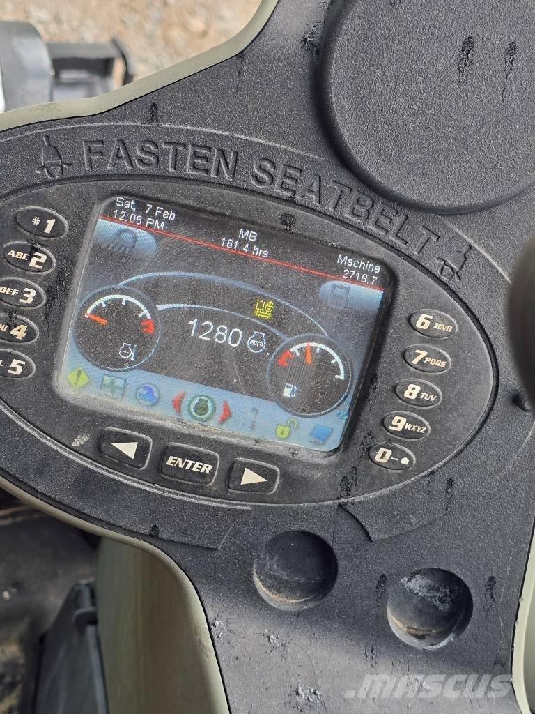 Bobcat E 32 小型挖掘机