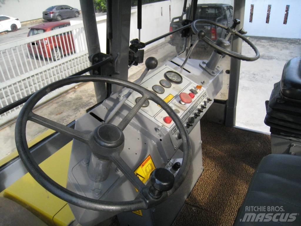 Dynapac CS 141 双轮压路机