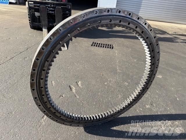 Volvo EW 140 BEARING 传动装置