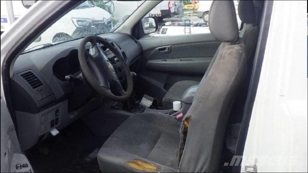 Toyota Hilux 皮卡车