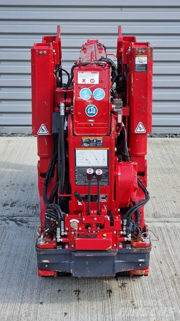 Unic URW 295 轻小型起重机