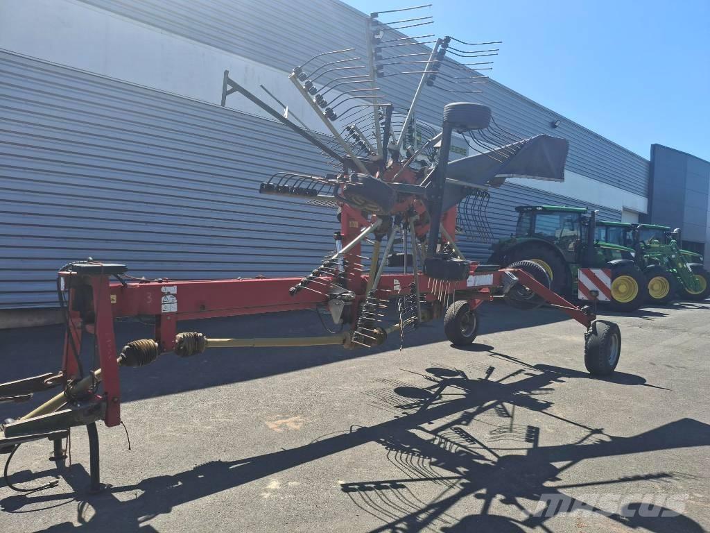 Fella TS 1402 料堆整形机