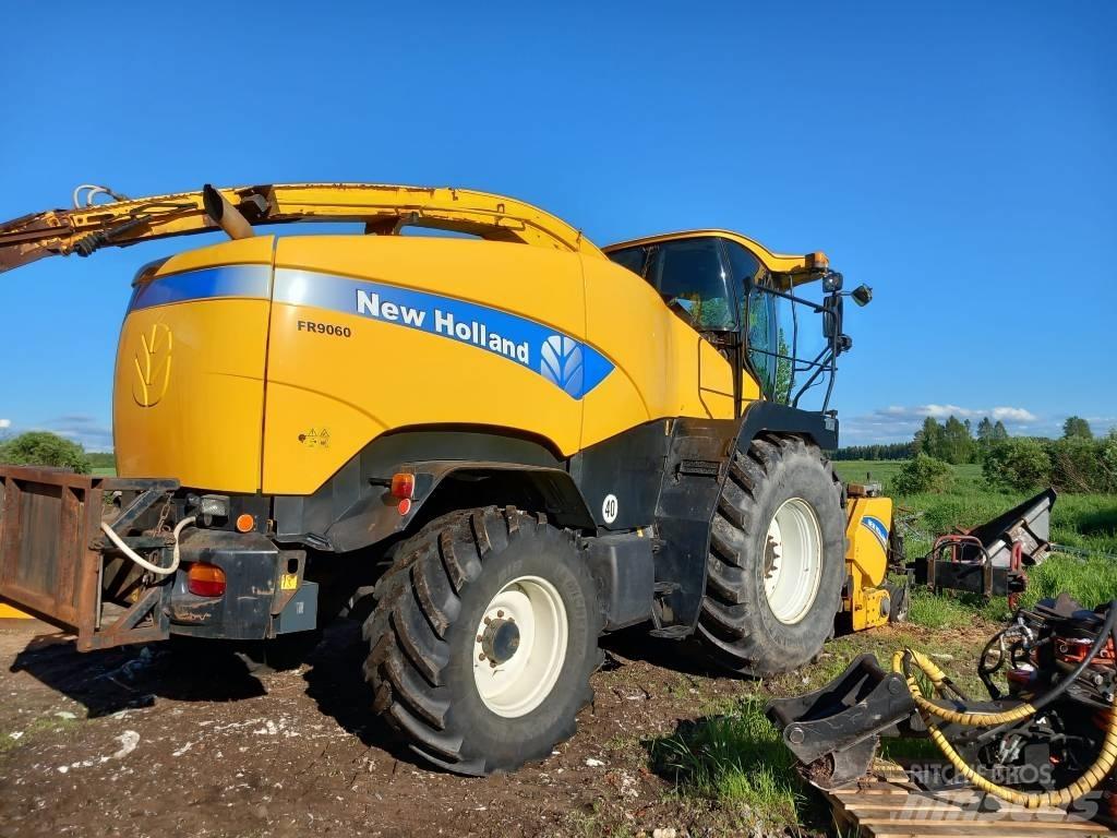 New Holland FR9060 自走式青贮饲料收割机
