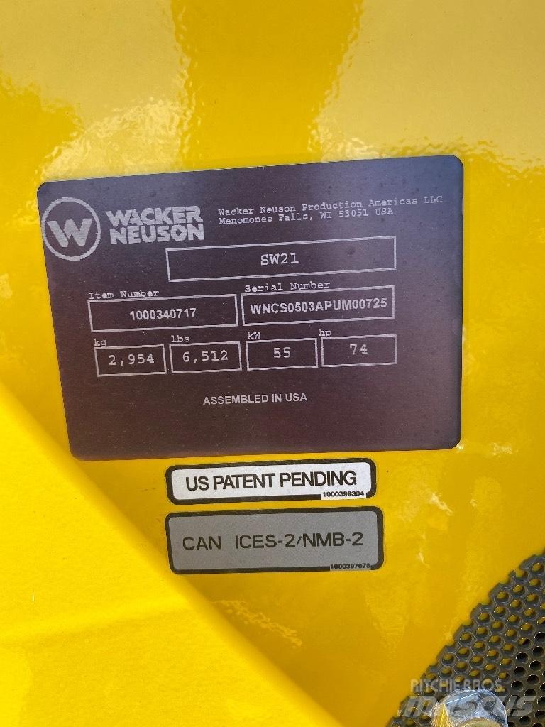 Wacker Neuson SW21 滑移装载机