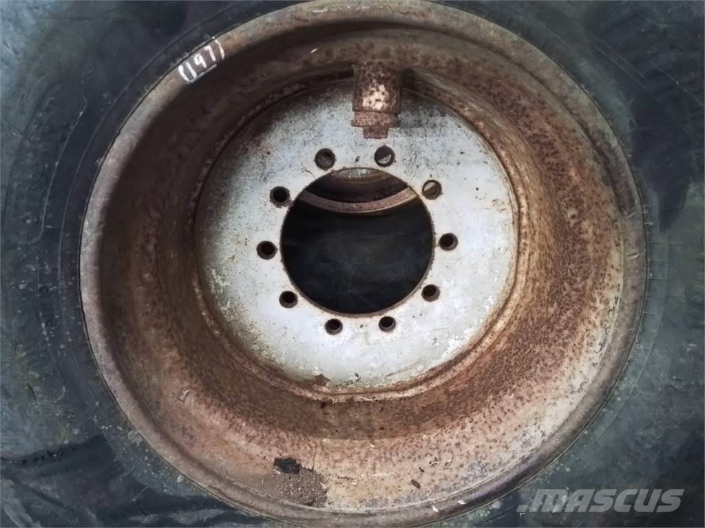 Valmet 836 20x26,5 轮胎、车轮和轮圈