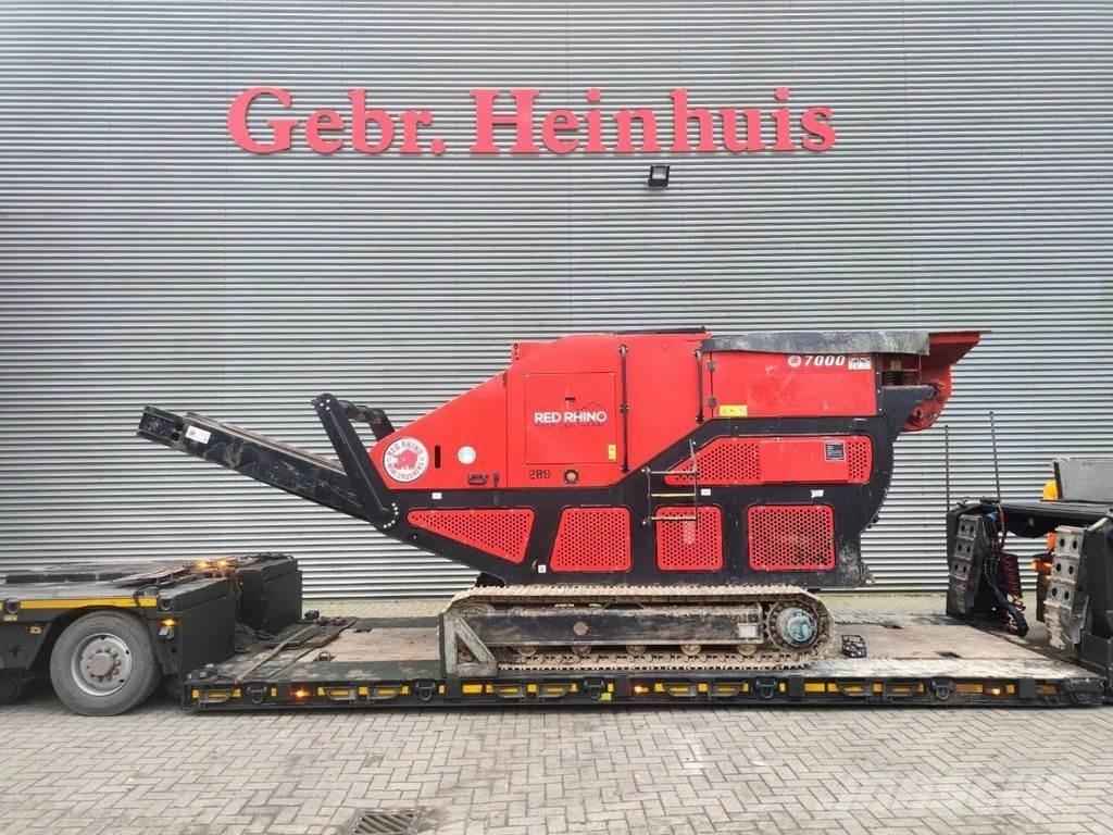 Red Rhino 7000 移动式破碎机