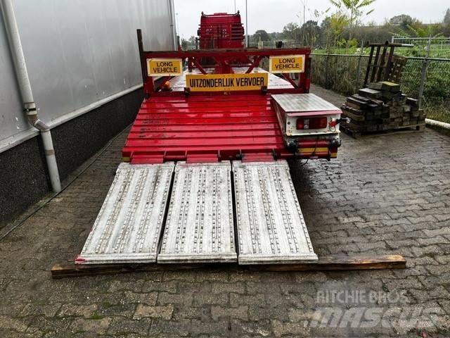 Broshuis 4ABSD-58 低平板半挂车
