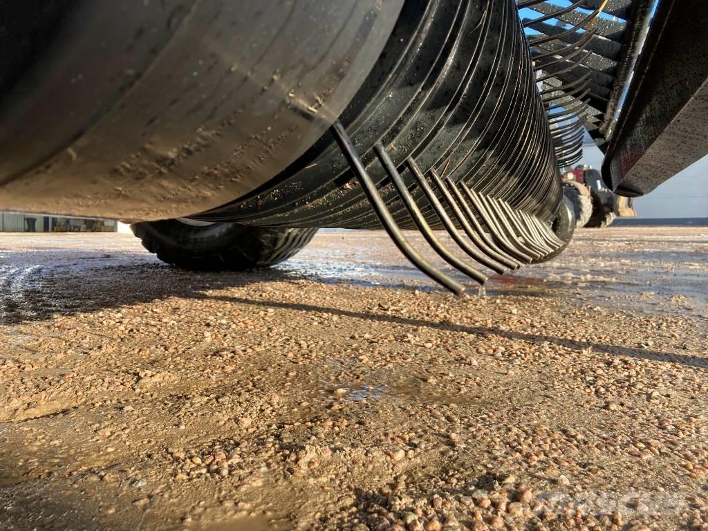 CASE RB465 圆捆打捆机