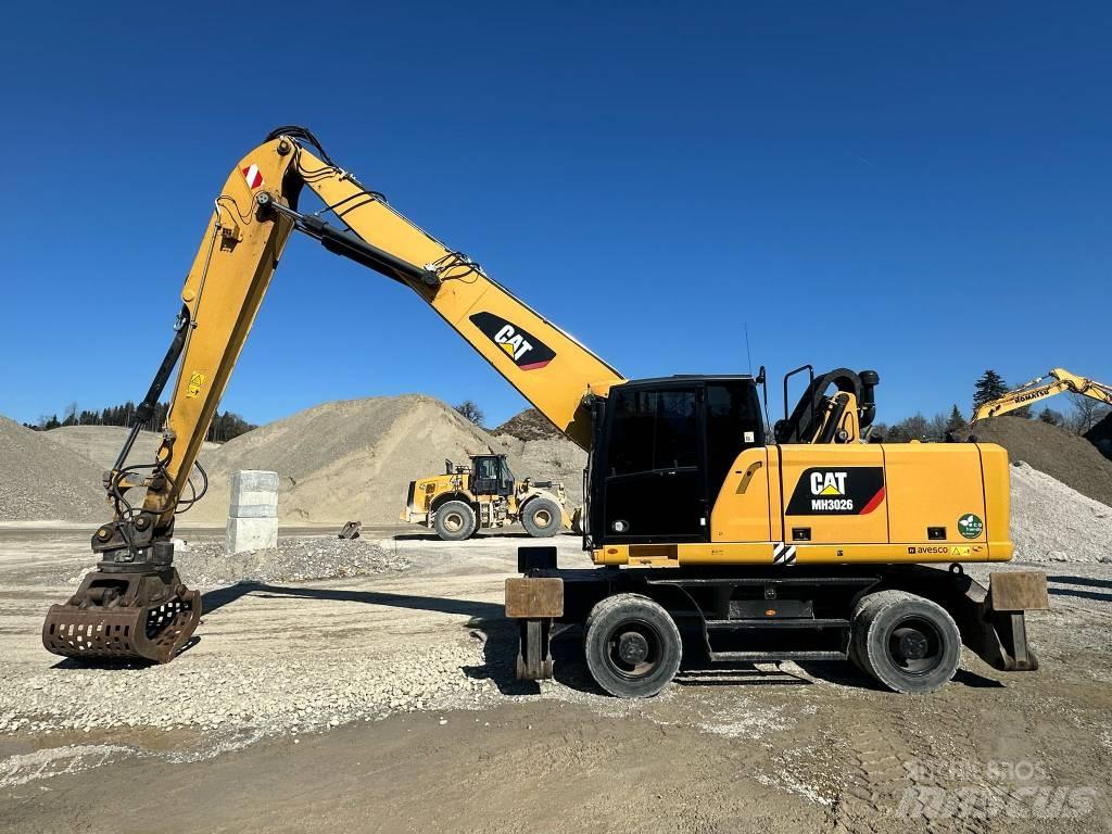 CAT MH3026 工业挖掘机