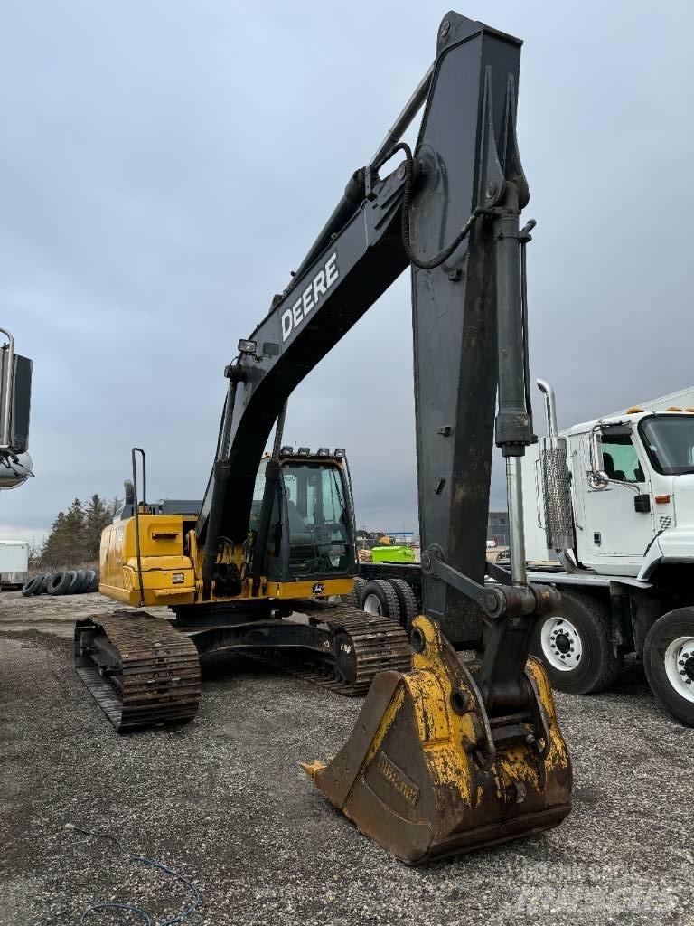 DEERE 210G LC 履带挖掘机