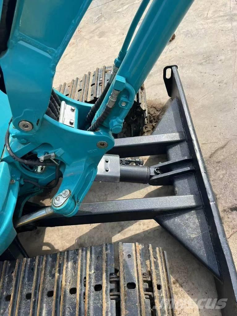 Kubota U 30 小型挖掘机