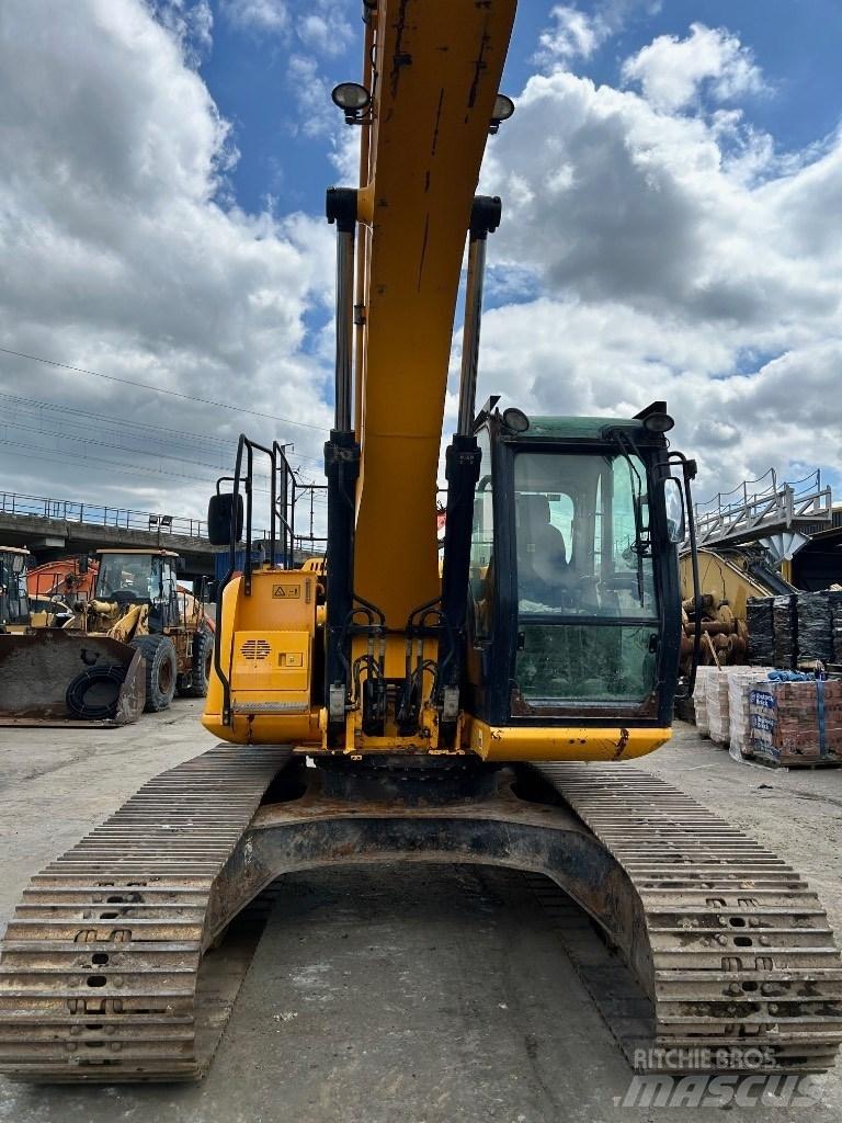 JCB JS 220 LC 履带挖掘机