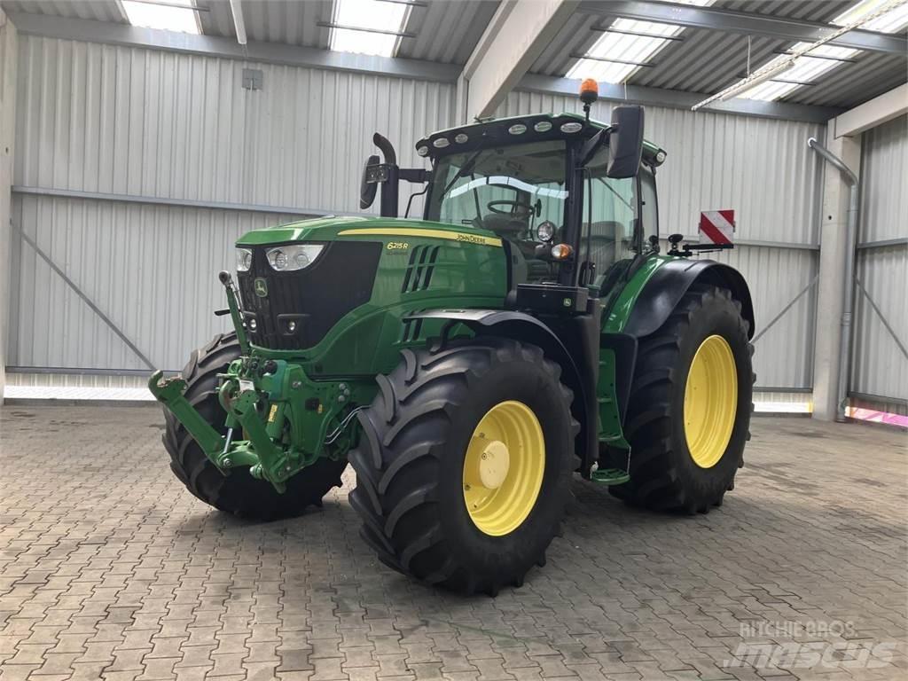 John Deere 6215R 拖拉机/农用车