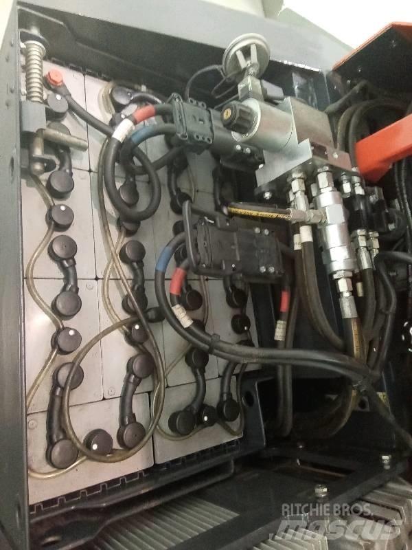 Combilift C 3000CBE 电动叉车