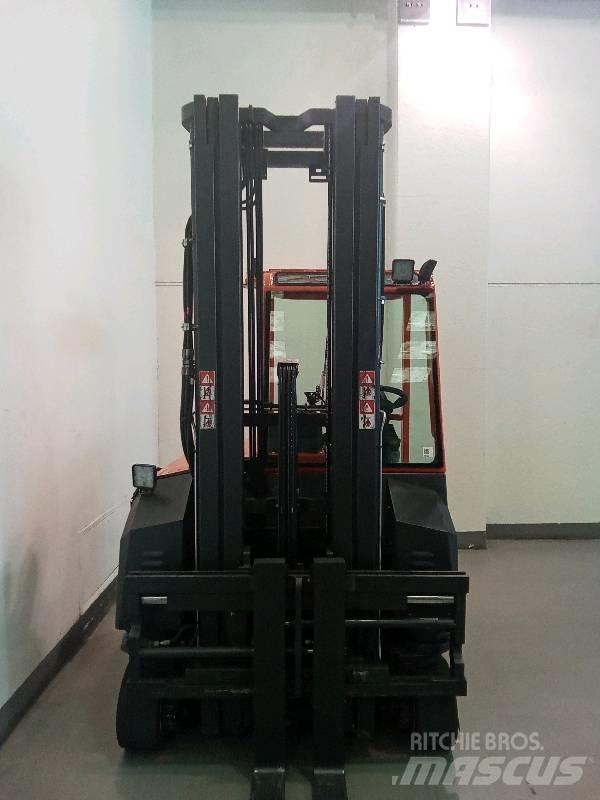 Combilift C 3000CBE 电动叉车