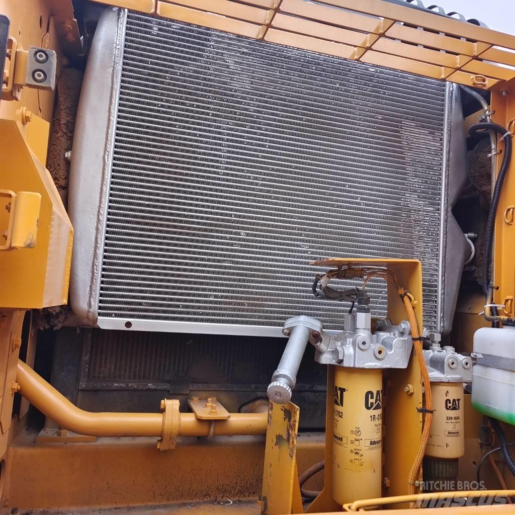 CAT 330 D 履带挖掘机