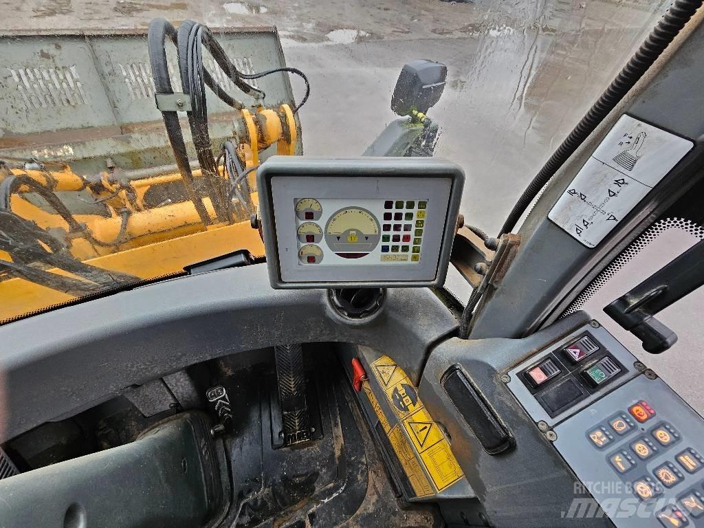 Liebherr L 524 轮式装载机