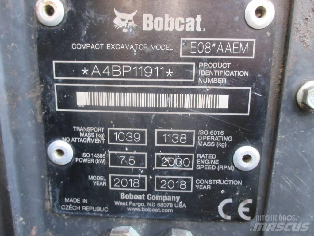 Bobcat E 08 小型挖掘机