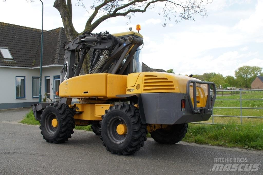 Mecalac 12 MXT 轮式挖掘机