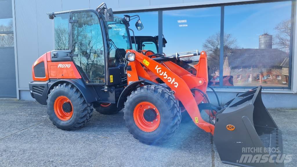 Kubota R 070 轮式装载机