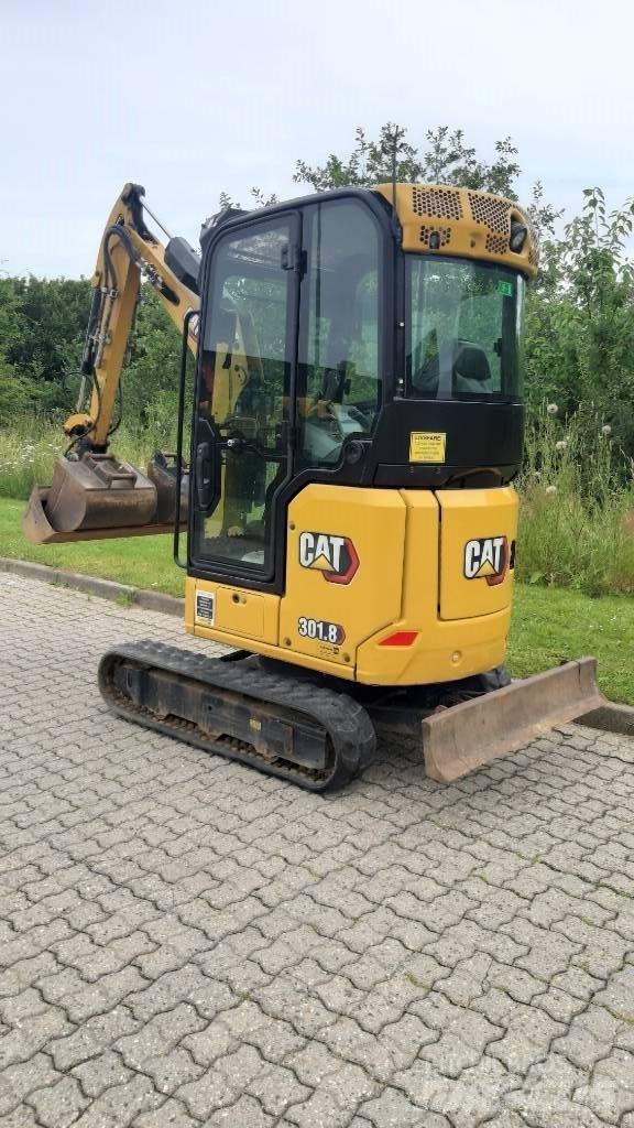 CAT 301.8 小型挖掘机