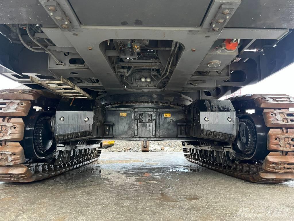 Hitachi EX2000-7BBH 组装挖掘机