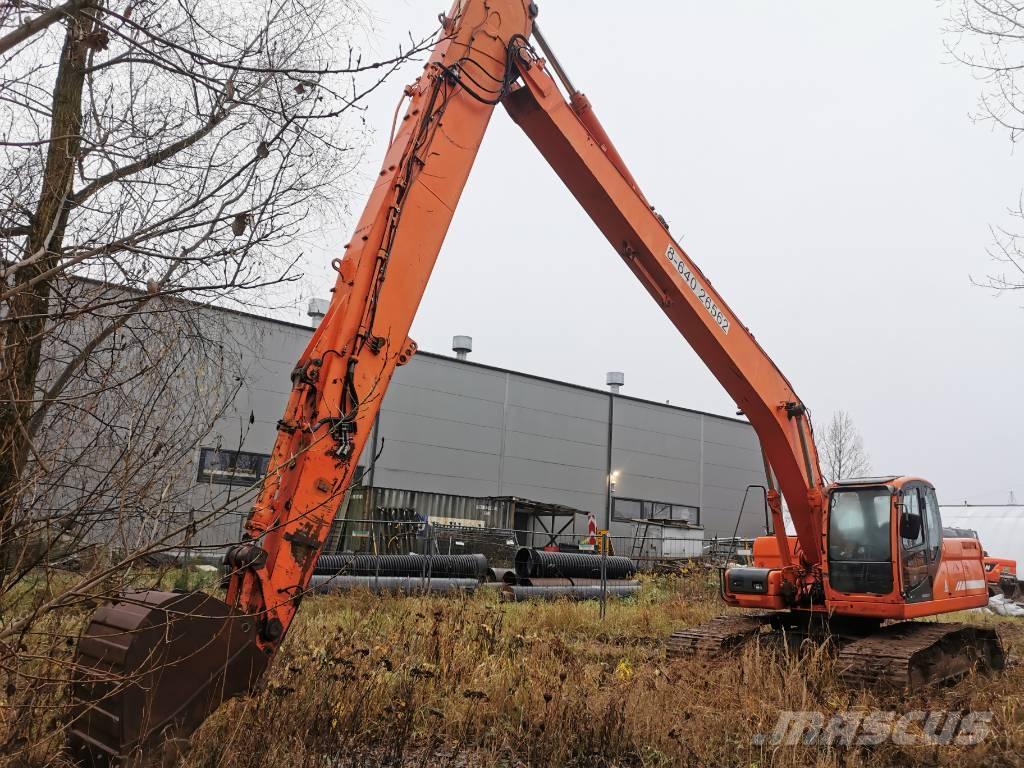 Doosan DX 225 SLR 履带挖掘机