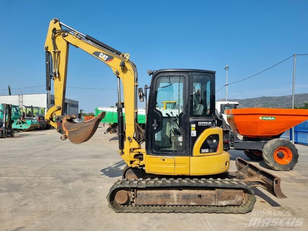 CAT 305 D CR 小型挖掘机