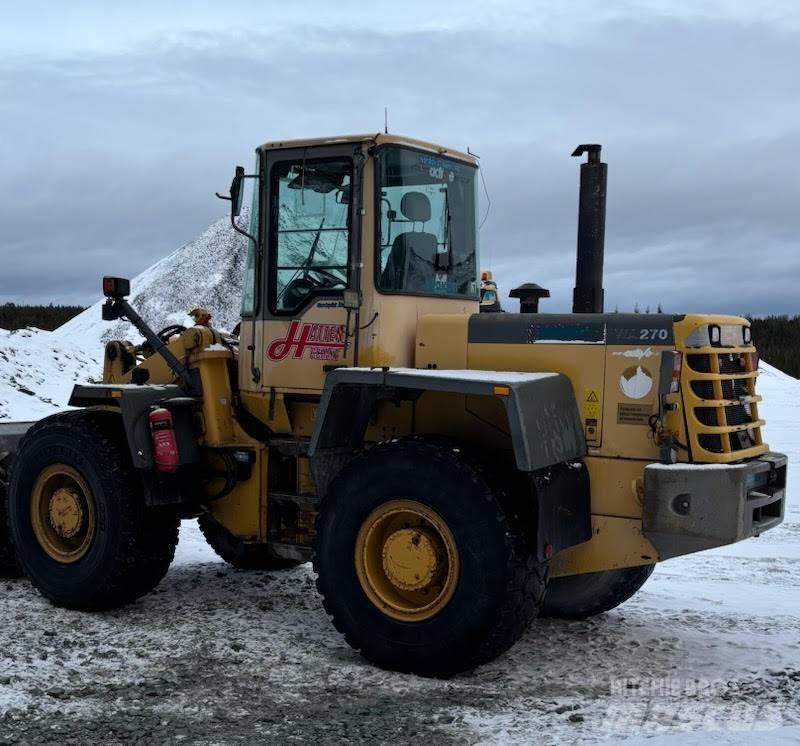 Komatsu WA 270 轮式装载机