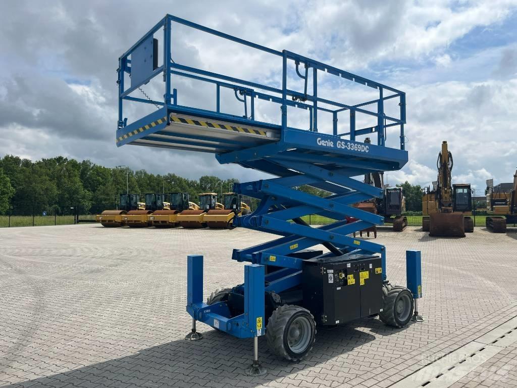 Genie GS 3369 DC 剪叉式升降机